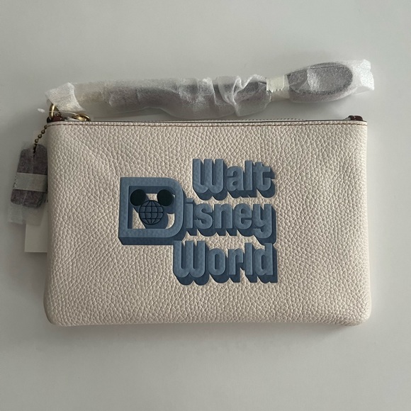 NWT COACH C9075 Walt Disney World Pebbled Leather Corner Zip Wristlet - Picture 7 of 7